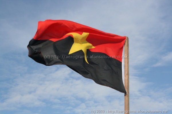 (Bandeira do MPLA)