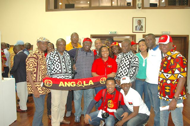 Parte da delegação angolana que está em Maputo, na Bienal. (Foto: Portal de Angola)
