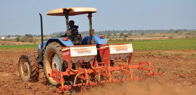 Tractor agrícola