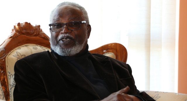 Nujoma: "A última vez que visitei Angola consegui observar os desenvolvimentos em termos de estradas que ligam Luanda às restantes províncias do país e também no domínio da construção de escolas, porque estas são muito importantes para a formação da nova geração, que será capaz de continuar com o desenvolvimento económico para o bem-estar das populações, não só de Angola, mas incluindo a Namíbia e outros países vizinhos". (Foto: Tarcísio Vilela)