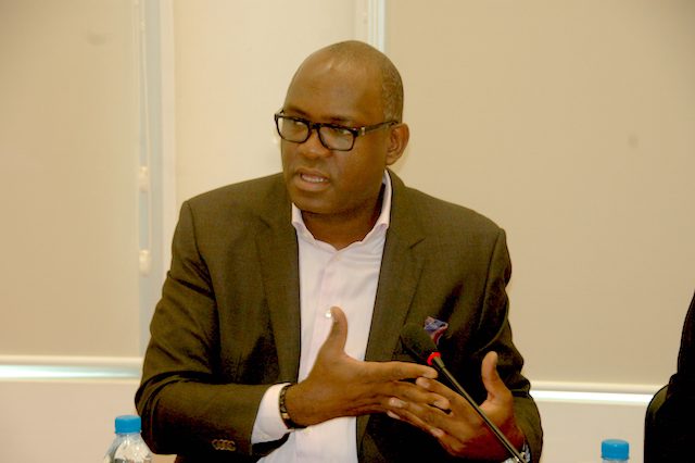O ministro do Urbanismo e Habitação, no uso da palavra, durante a reunião Inter-Ministerial dos Jogos da Zona 5, da União Africana. (Foto: Portal de Angola)