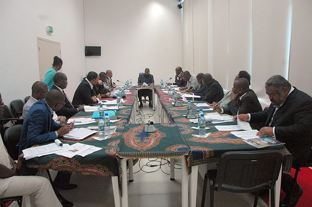 A Comissão Inter-Ministerial dos Jogos Africanos da Zona 5 integra os Ministérios da Juventude e Desportos, Construção, Saúde, Interior, Comunicação Social, Hotelaria e Turismo, Educação e assessores do Presidente da República. (Foto: Portal de Angola)