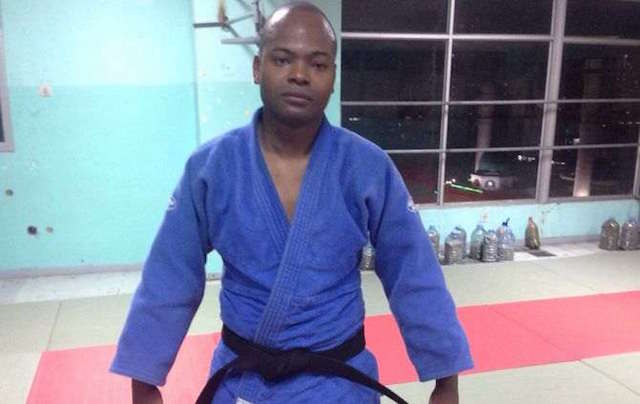 Nilton Mujovo, campeão (Foto: D.R.)