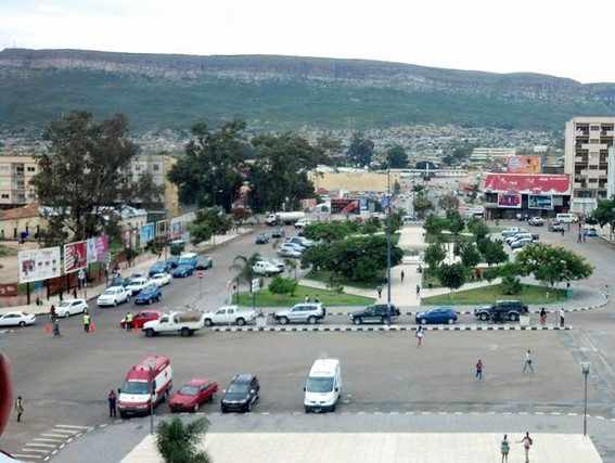 Pormenor da cidade do Lubango (Foto: Morais Silva)
