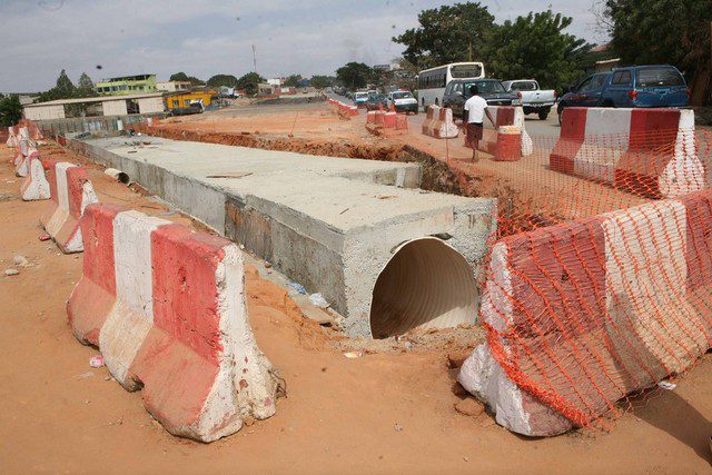 Visita de Constatação das Obras de Estradas de Luanda (/Foto: Aspirante Viera Afonso/arquivo)