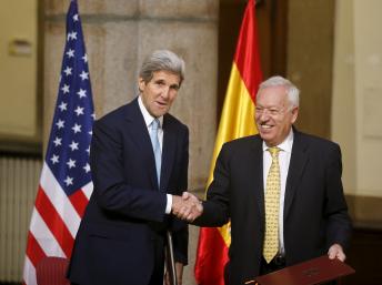 John Kerry com o seu homólogo espanhol José Manuel García Margallo (REUTERS/Andrea Comas)