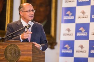 Governador assina convênios da SP EXPORT