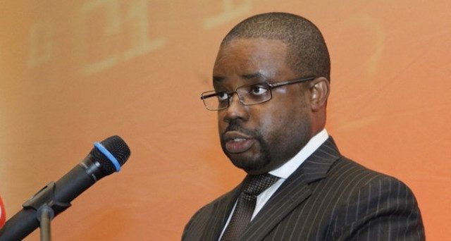 Armando Manuel, ministro das Finanças (Foto: D.R.)