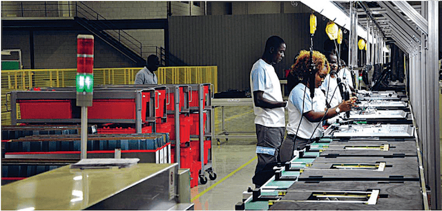 Fábrica, Angola, JEF
