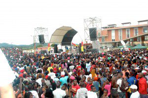 Vários músicos nacionais abrilhantaram a festa da juventude. (Foto: PA)