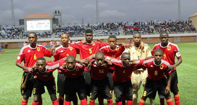 Sub 17 de Angola (Foto: Miudo)