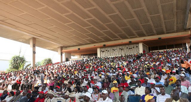 Reunião de Militantes do MPLA (Foto: Lino Guimarães)