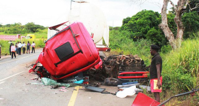 Acidentes de viação fazem 12 mortos em quatro meses no Golungo-Alto (Foto: Lucas Leitão)