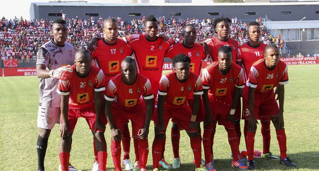 Girabola: Benfica Petróleos do Lubango (Foto: Lino Guimarães)