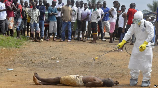 Uma vitima do Ébola na Libéria (AP)