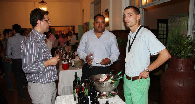 Cerimónia de degustação de vinhos (Foto: António Lourenço)