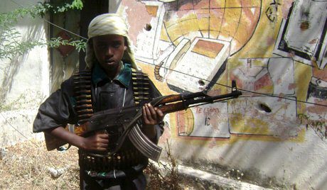 Homem armado na Somália  (Foto: RIA Novosti(arquivo)