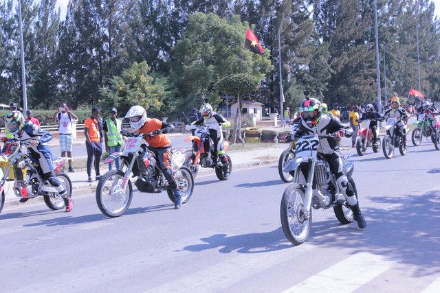 Pilotos de Motocross de Angola