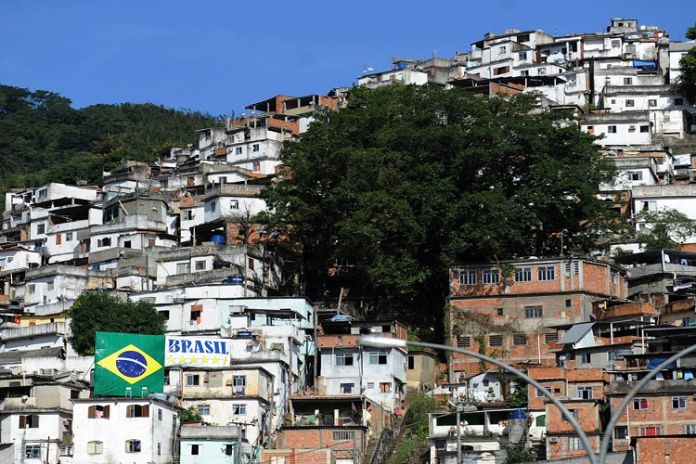 Favela 5x - Agora por Nós Mesmos (filme) - Dicionário de Favelas Marielle  Franco