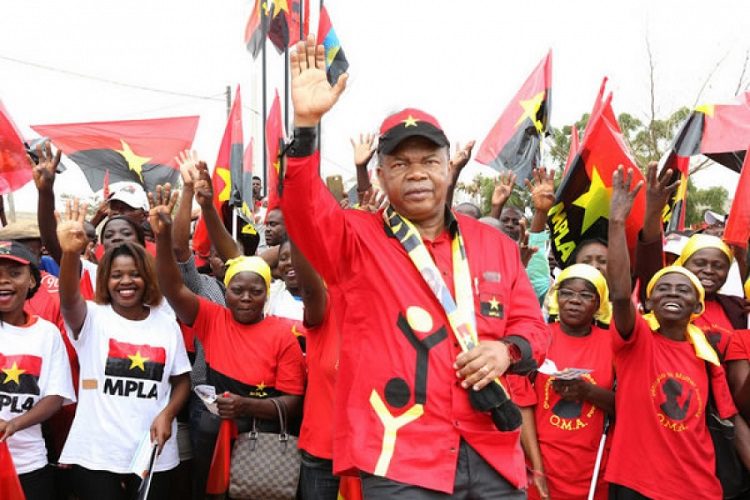 Eleições Gerais 2022: João Lourenço promete aumento do salário da função  pública para breve – Portal de Angola